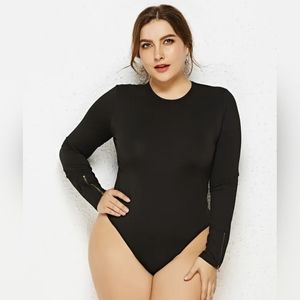 Solid Zip Slit Sleeve Round Neck Bodysuit